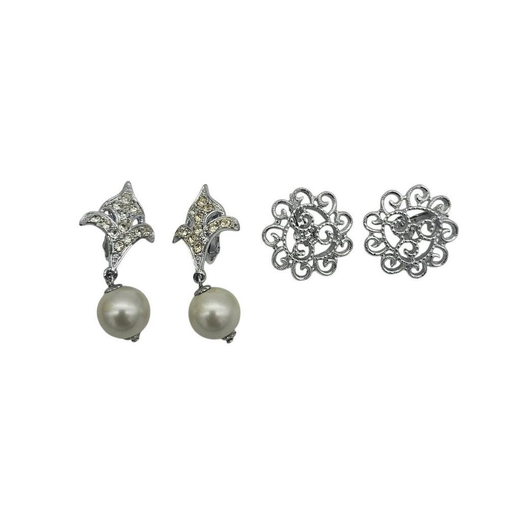 2 Pairs VTG Sarah Coventry Silver Toned Faux Pearl Clip On Earrings